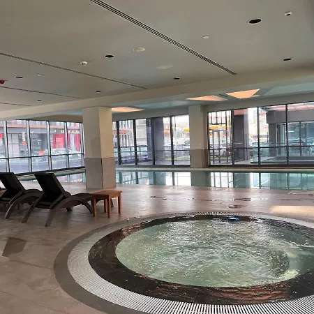 Secure Eclectic 1brs In Luxury W 2 Pools Gym Sauna Basketball Court Meeting Free Parking Concierge Close To Expo Center ホテル *