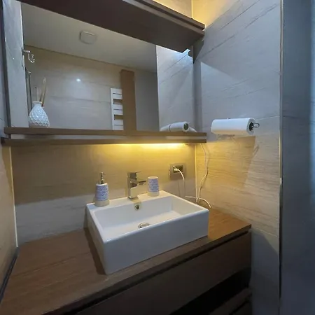 Secure Eclectic 1brs In Luxury W 2 Pools Gym Sauna Basketball Court Meeting Free Parking Concierge Close To Expo Center ホテル *