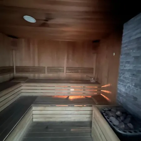 Secure Eclectic 1brs In Luxury W 2 Pools Gym Sauna Basketball Court Meeting Free Parking Concierge Close To Expo Center 호텔 이스탄불