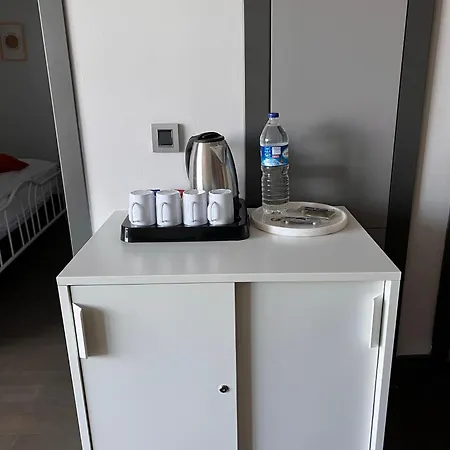 Hotel Luxury Istanbul: Dual-pool With Fitness