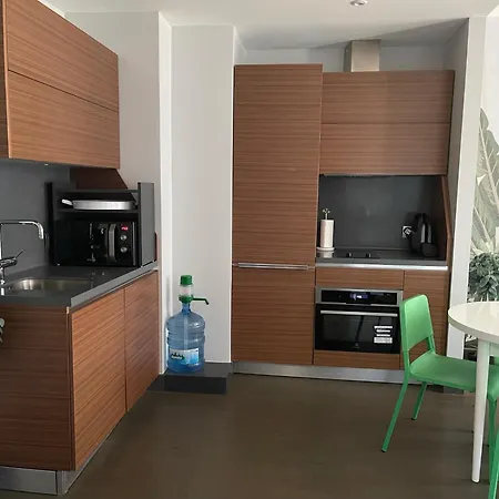 Secure Eclectic 1brs In Luxury W 2 Pools Gym Sauna Basketball Court Meeting Free Parking Concierge Close To Expo Center 호텔 이스탄불