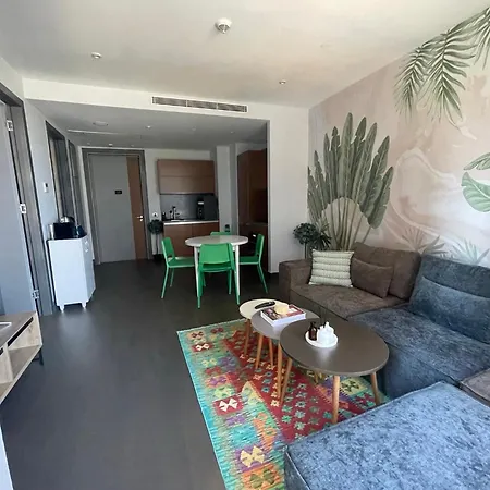 Secure Eclectic 1brs In Luxury W 2 Pools Gym Sauna Basketball Court Meeting Free Parking Concierge Close To Expo Center 호텔 이스탄불