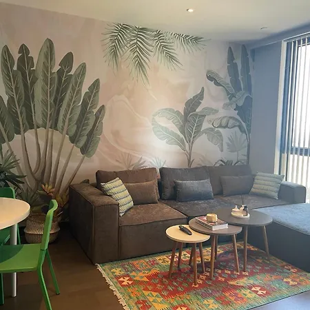 Secure Eclectic 1brs In Luxury W 2 Pools Gym Sauna Basketball Court Meeting Free Parking Concierge Close To Expo Center 이스탄불