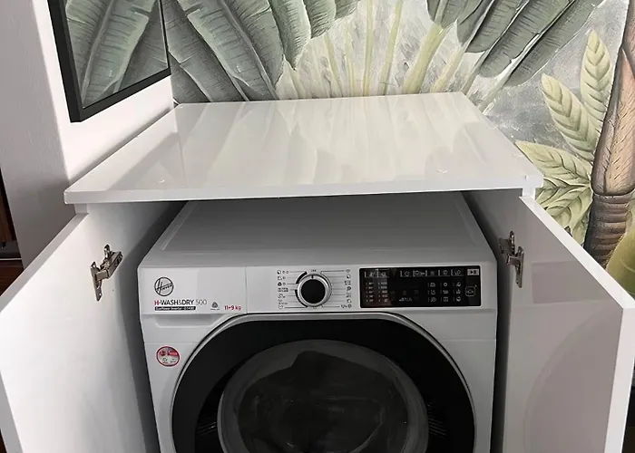 Secure Eclectic 1brs In Luxury W 2 Pools Gym Sauna Basketball Court Meeting Free Parking Concierge Close To Expo Center Hotel