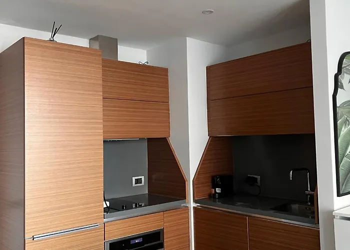 Secure Eclectic 1brs In Luxury W 2 Pools Gym Sauna Basketball Court Meeting Free Parking Concierge Close To Expo Center * Istanbul