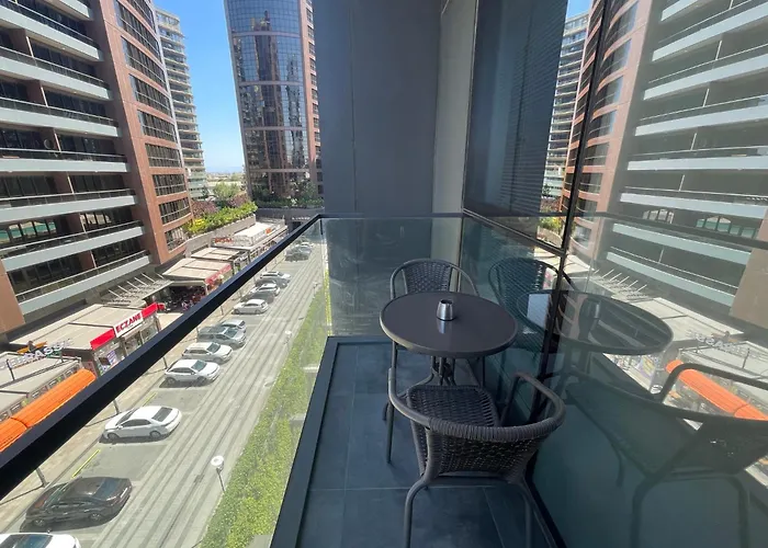 Secure Eclectic 1brs In Luxury W 2 Pools Gym Sauna Basketball Court Meeting Free Parking Concierge Close To Expo Center Hotel