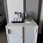 Hotel Secure Eclectic 1brs In Luxury W 2 Pools Gym Sauna Basketball Court Meeting Free Parking Concierge Close To Expo Center